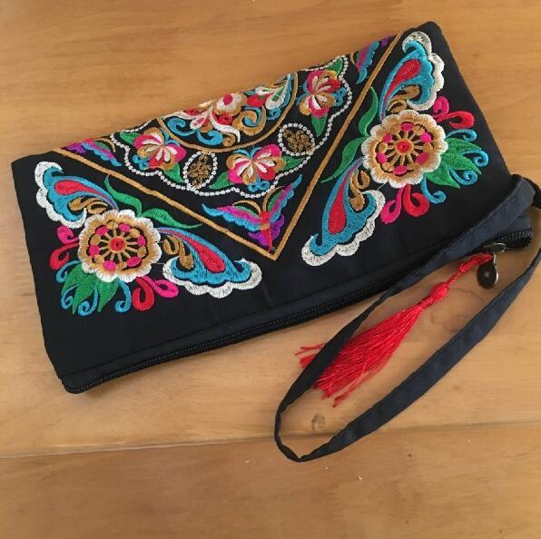 The Artisan's Bloom: Hand-Embroidered Purse 