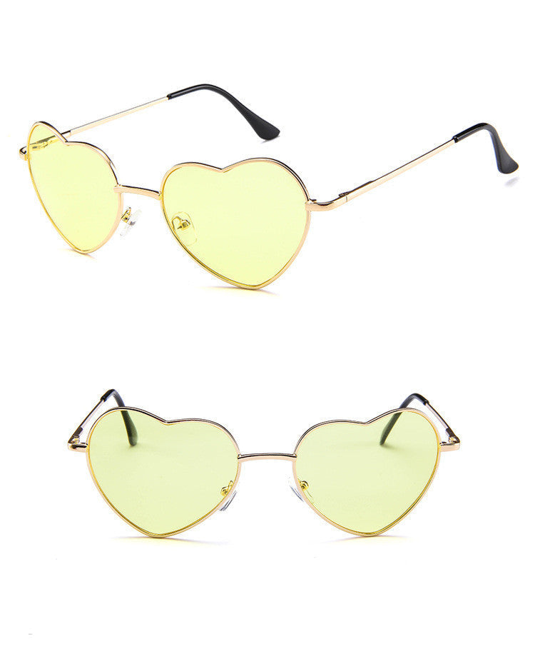 Love-Struck Heart Sunglasses - Retro Chic & Trendy