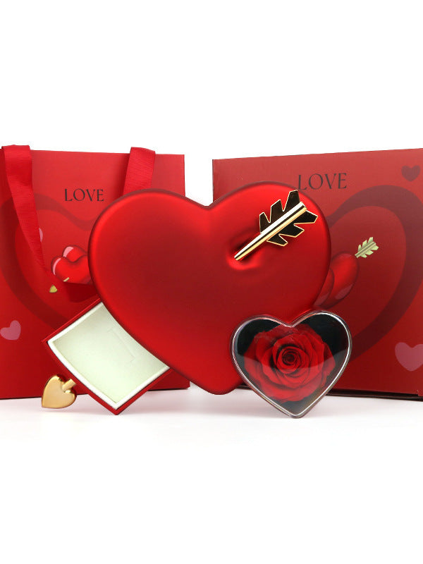 CUPID’S TARGET: Heart Shaped Preserved Rose Jewelry Box | RAMODO JEWELRY