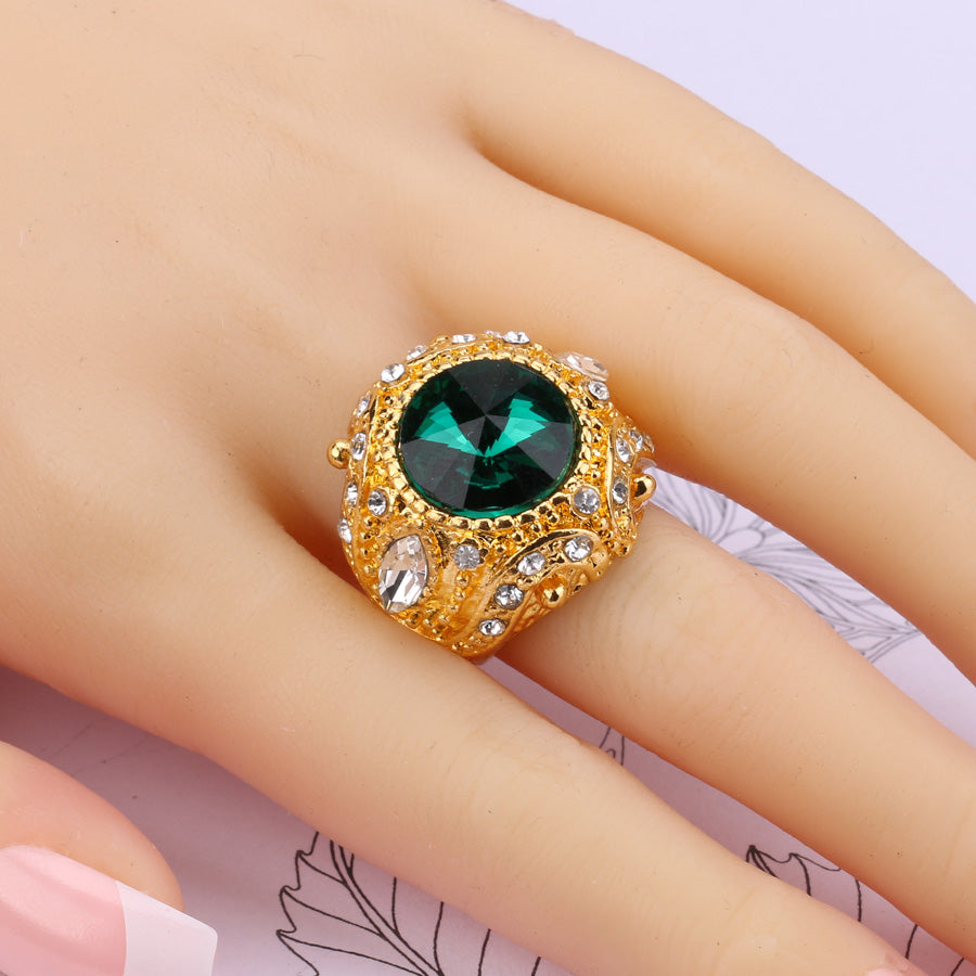 SOVEREIGN STONE Retro Crown Ring Satellite Stone