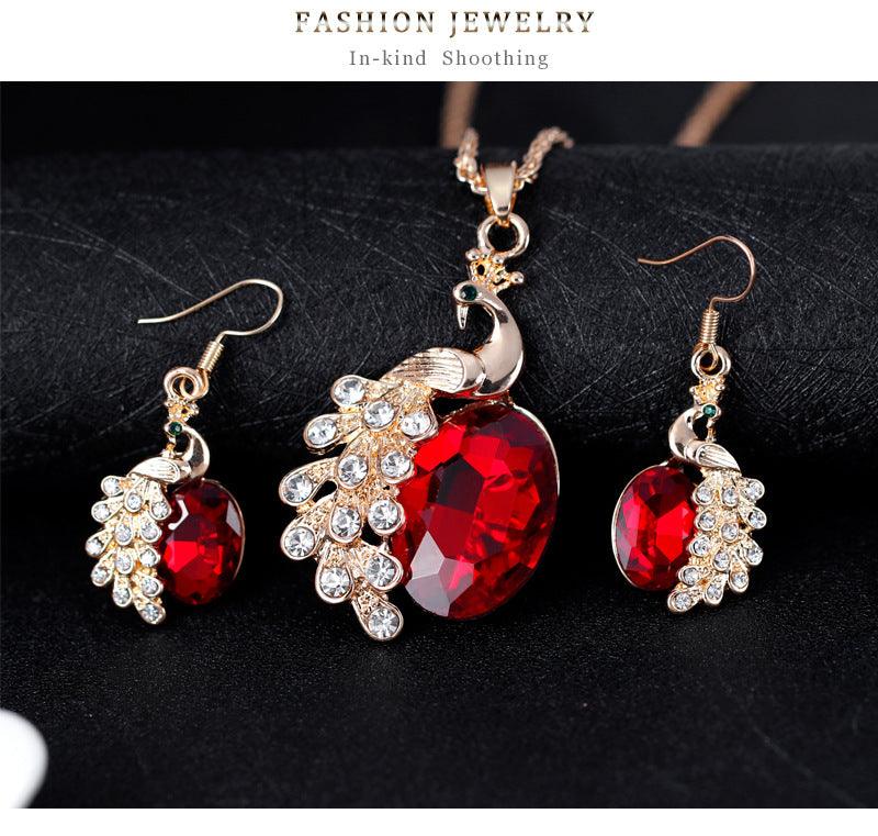 SPARKLING PEACOCK - RAMODO JEWELRY