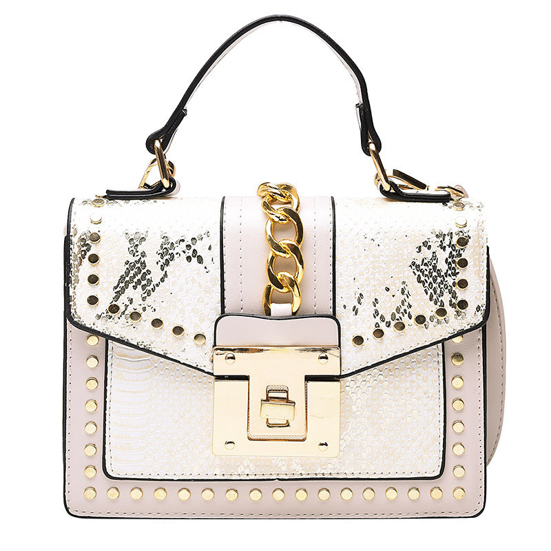 The Cross-Stitch Charm RAMODO Retro Bag 3