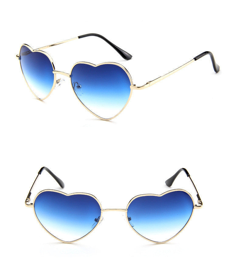 Love-Struck Heart Sunglasses - Retro Chic & Trendy