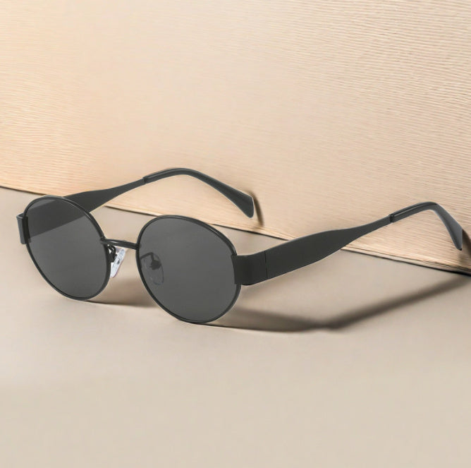 Retro Metal Oval Sunglasses - Classic & Stylish