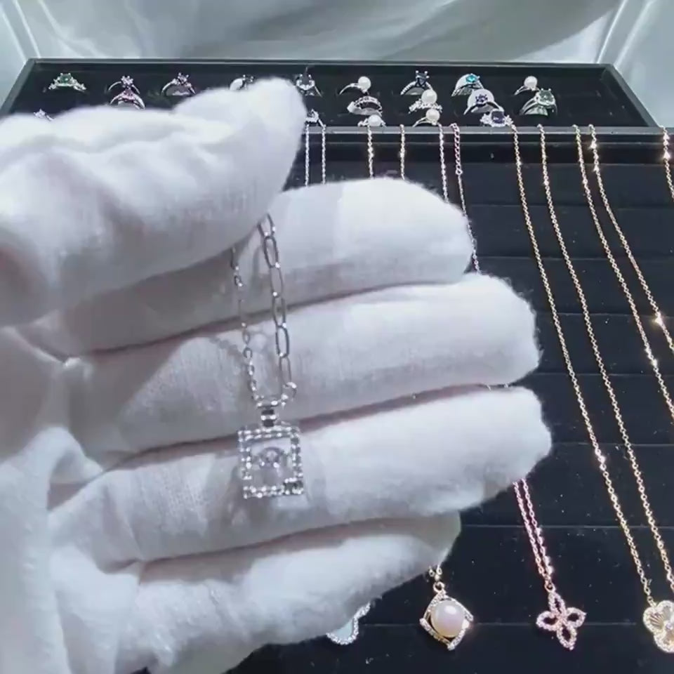 ESSENCE OF AMOUR Zircon Perfume Bottle Necklace Video 2